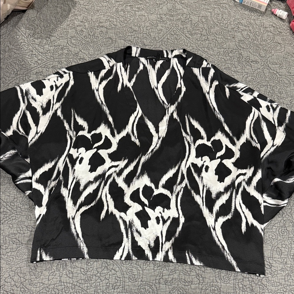 White House Black Market Monochrome Patterned Blouse